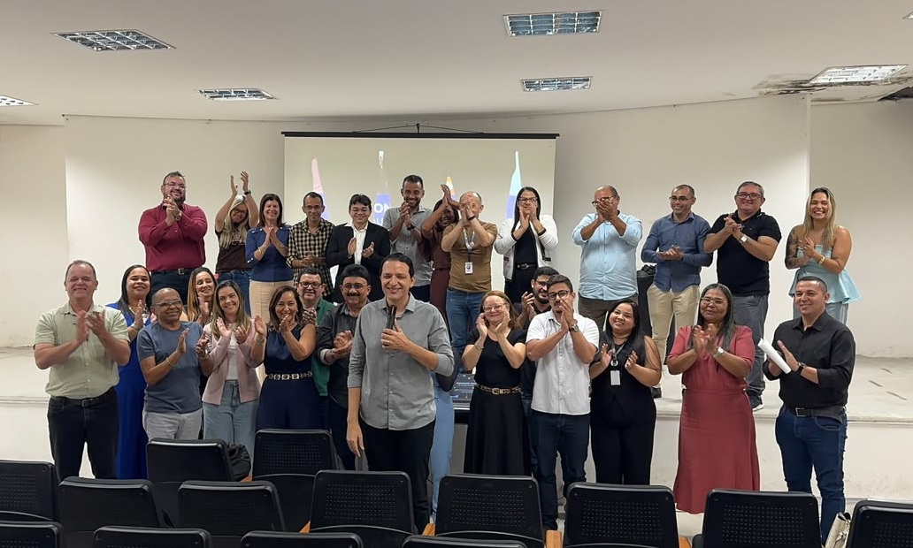Mari participa de Encontro Regional da Política de Alfabetização da 16ª Gerência Regional de Educação (GRE)